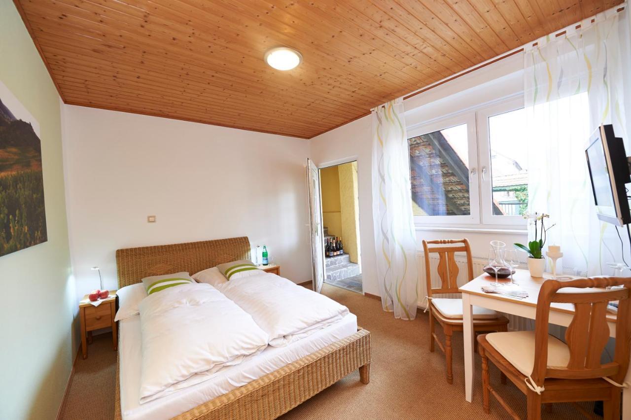 Gaestehaus Achenbach Wonsheim Exteriör bild